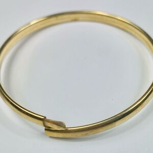 10k Gold Bangle Bracelet